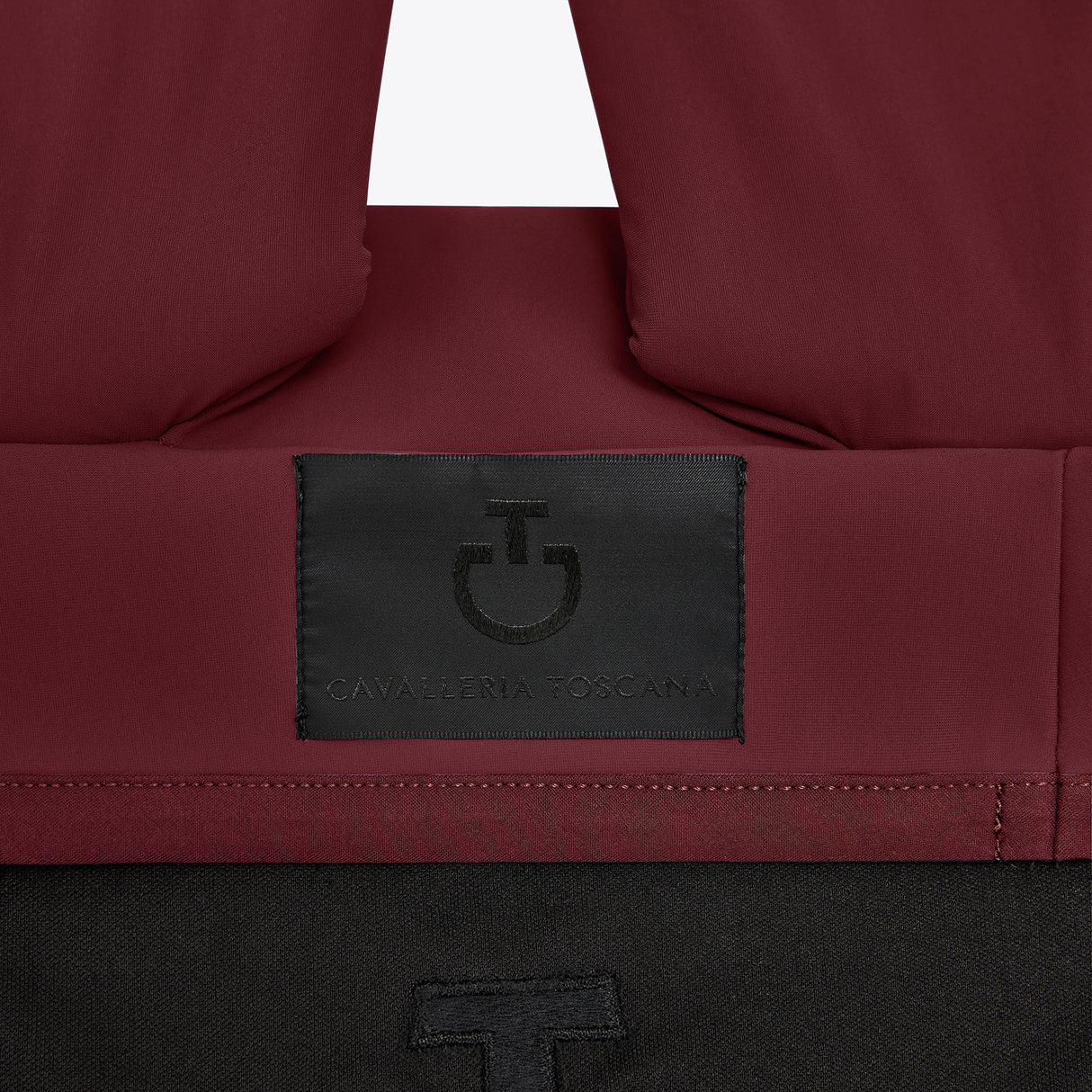 Set sottosella e cuffia Cavalleria Toscana con trapuntatura a rombi e righe bordeaux