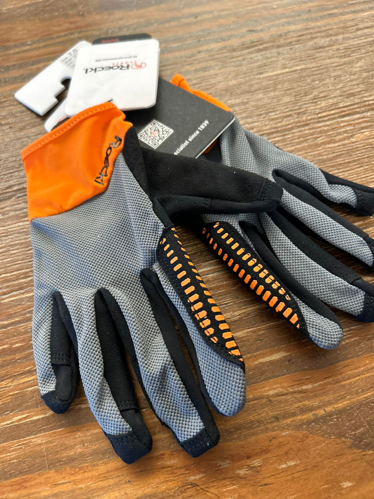 Guanti modello Lier Roeckl arancio,grigio e nero